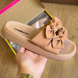 Sandália Moleca Detalhe de Laço