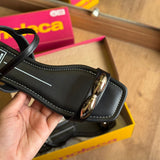 Sandália Moleca Rasteira Detalhe Circular Dourado