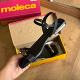 Sandália Moleca Rasteira Detalhe Circular Dourado