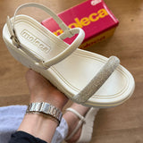 Sandália Moleca Plataforma Tira em Strass