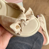 Sandália Modare Detalhe De Laço Oncinha