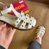 Sandália Moleca Rasteira Pedrinhas Douradas